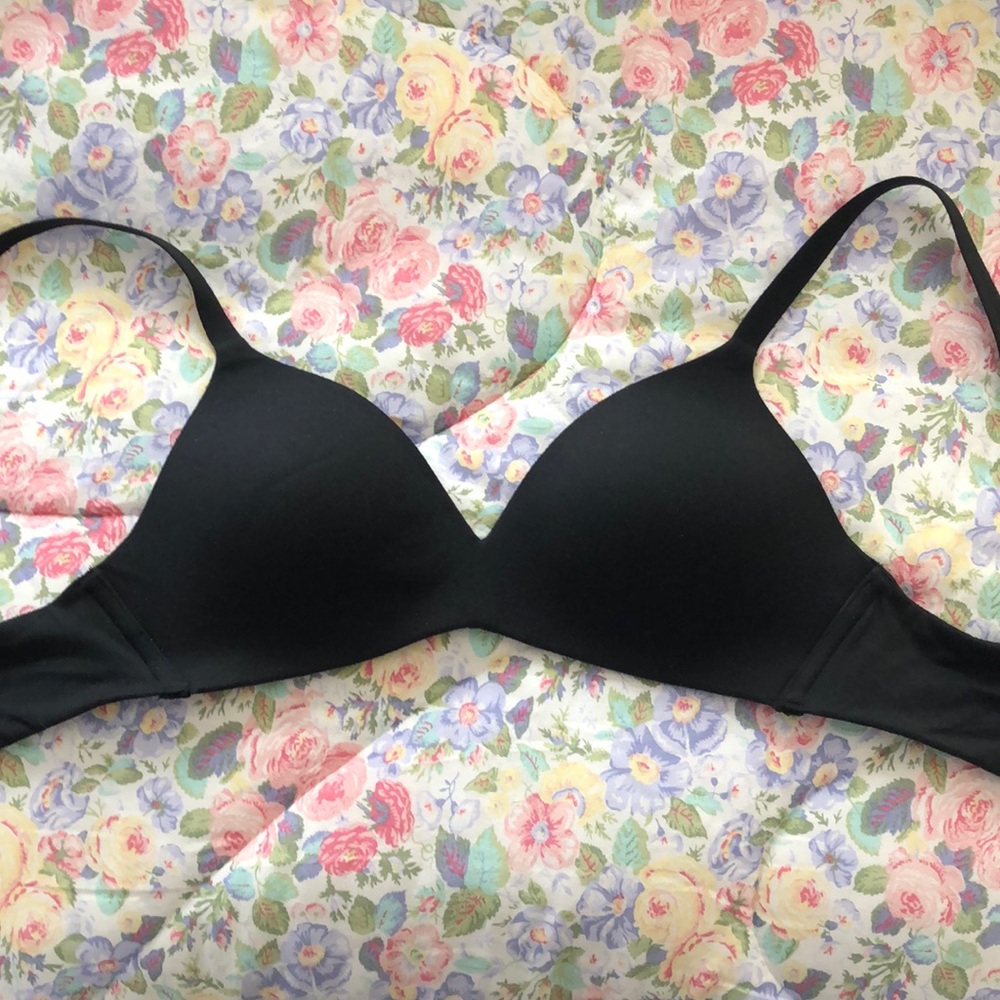 Wacoal soft underwireless bra in black